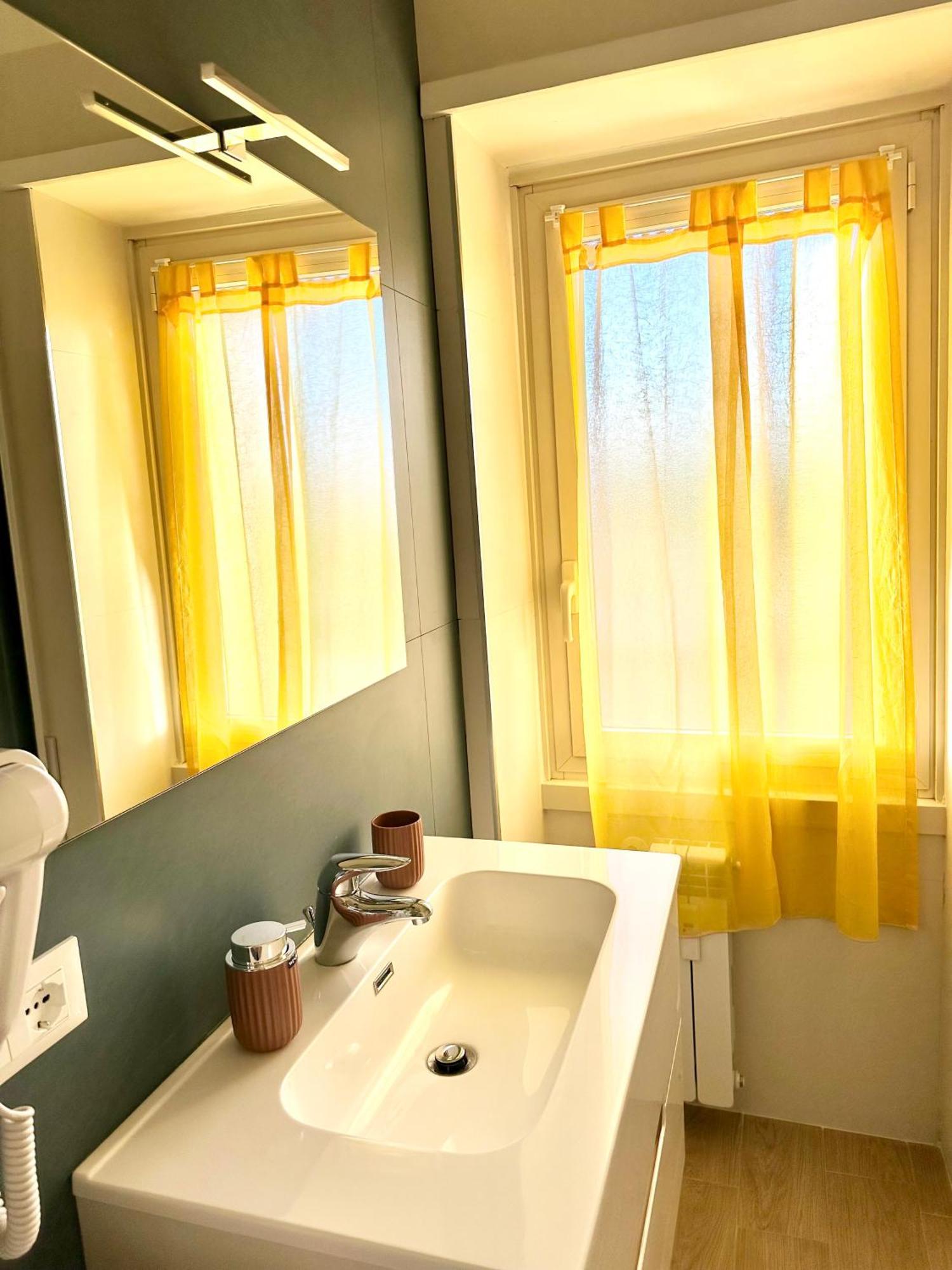 Monti Tiburtini Roma Guest House エクステリア 写真